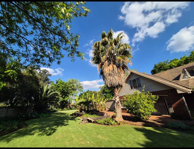6 BEDROOM HOUSE FOR SALE IN THREE RIVERS